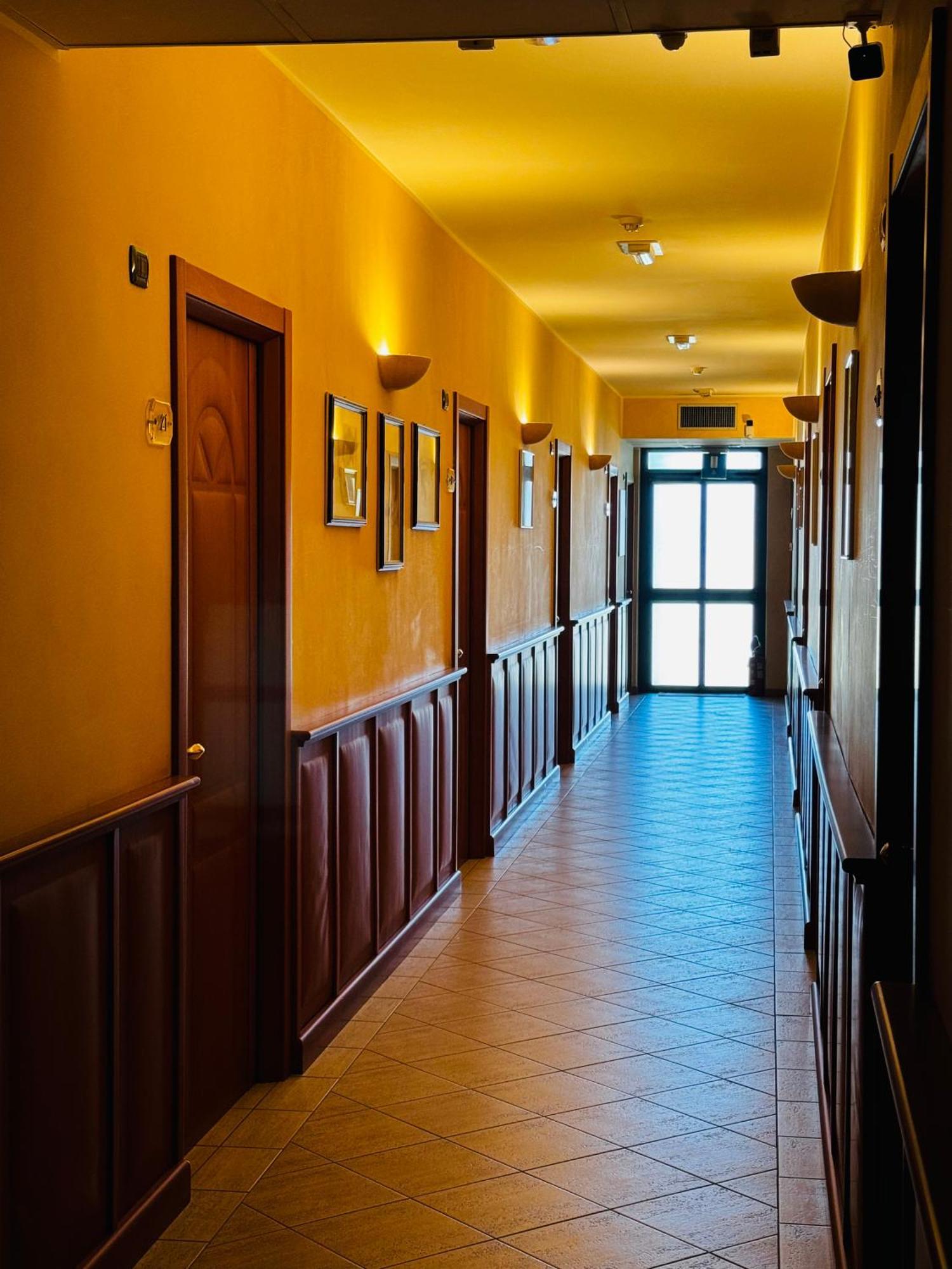 Hotel Softwood Recanati Exterior photo